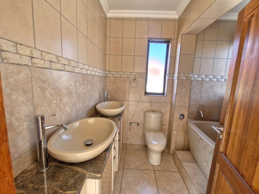 2 Bedroom Property for Sale in Xanadu Eco Park North West